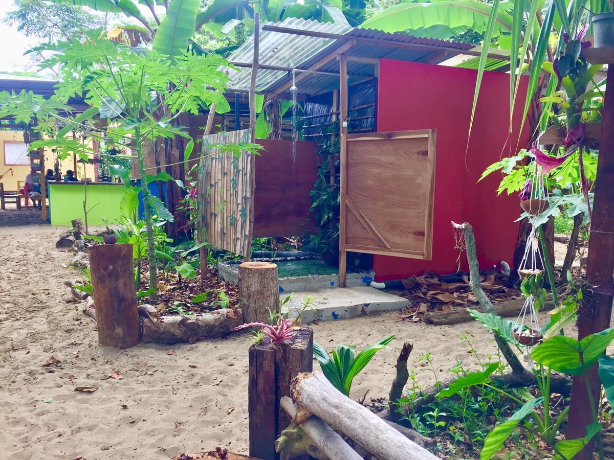הוסטל Puerto Viejo de Talamanca Oasis מראה חיצוני תמונה